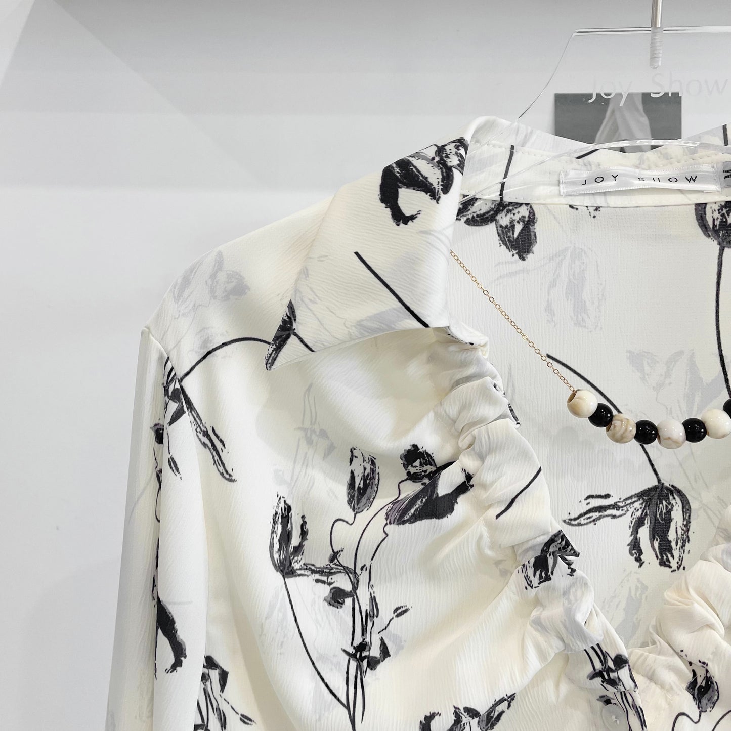 Floral Print necklace Long-Sleeve Shirt