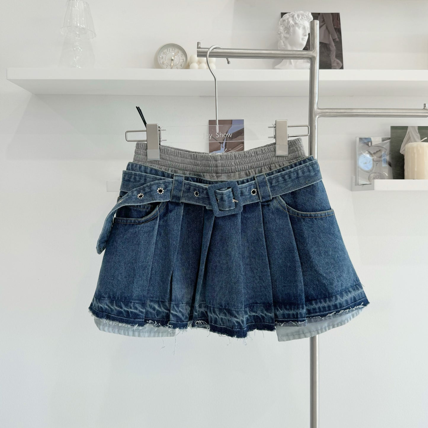 high-waisted patchwork denim pleated skirt