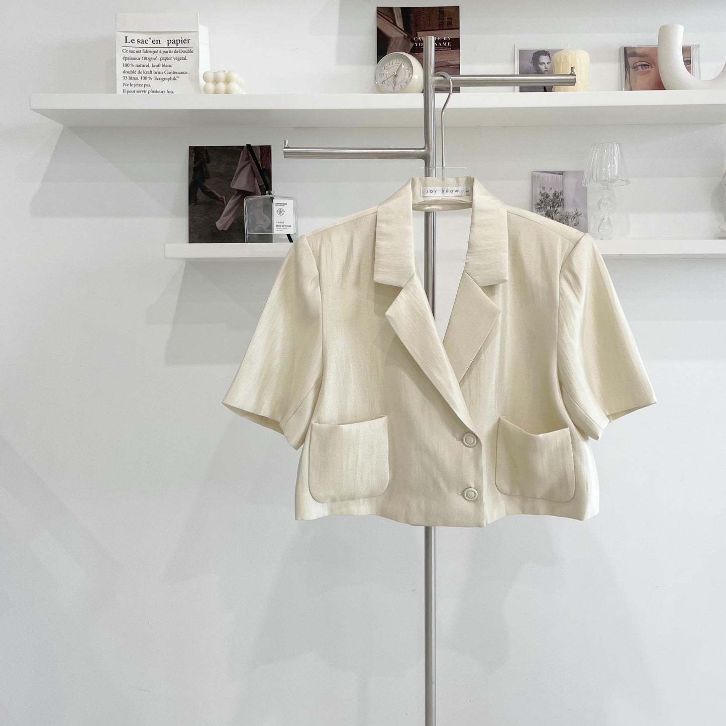 Backless short-sleeve blazer top