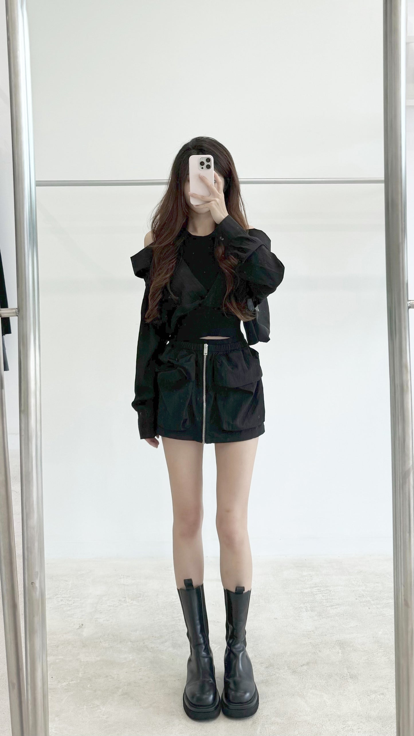 Zip-up cargo skirt