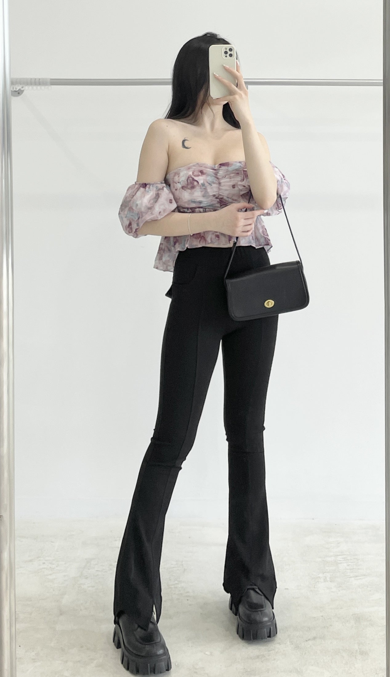 Square-neck short-sleeve crop top