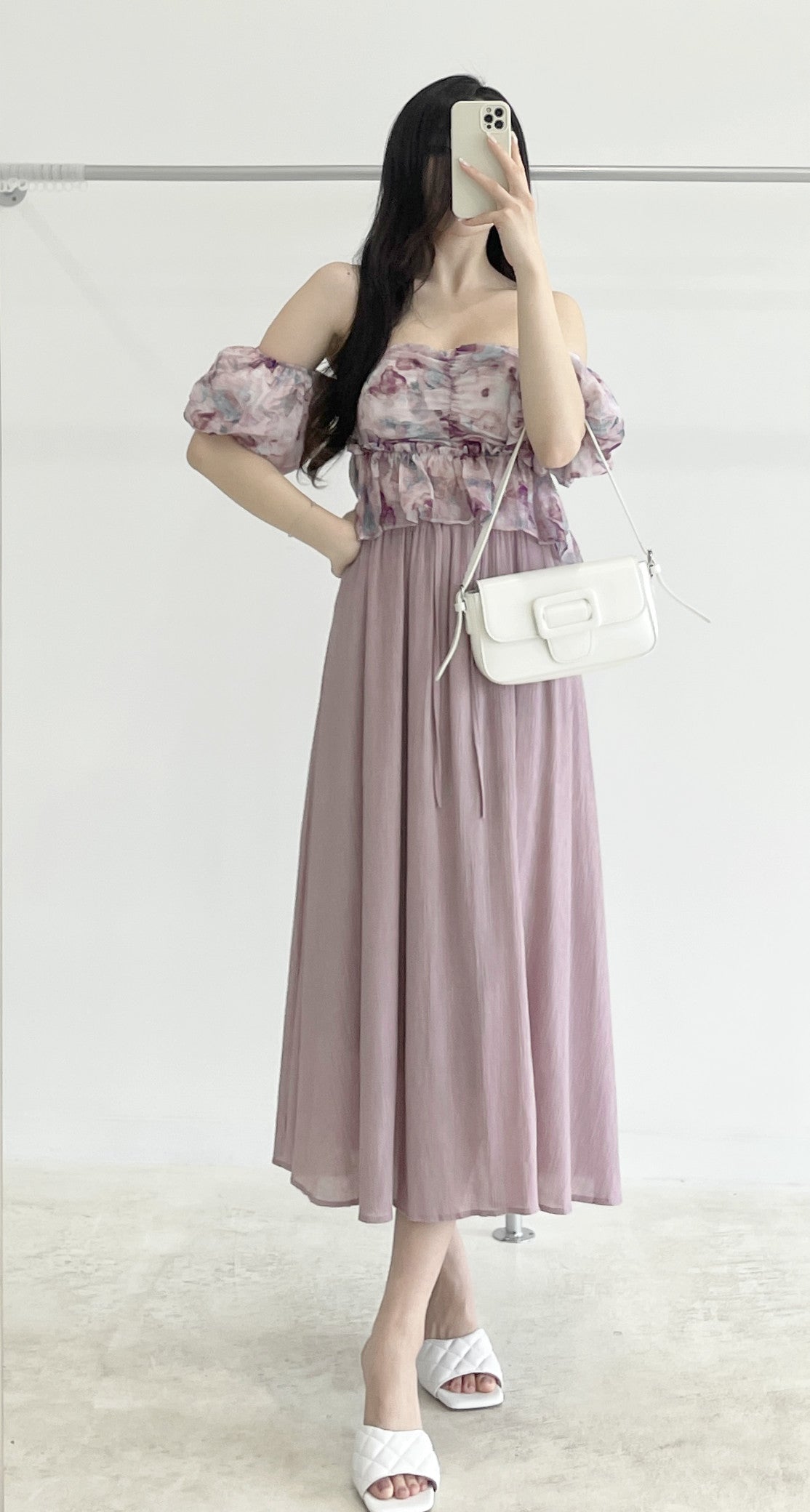 Square-neck short-sleeve crop top