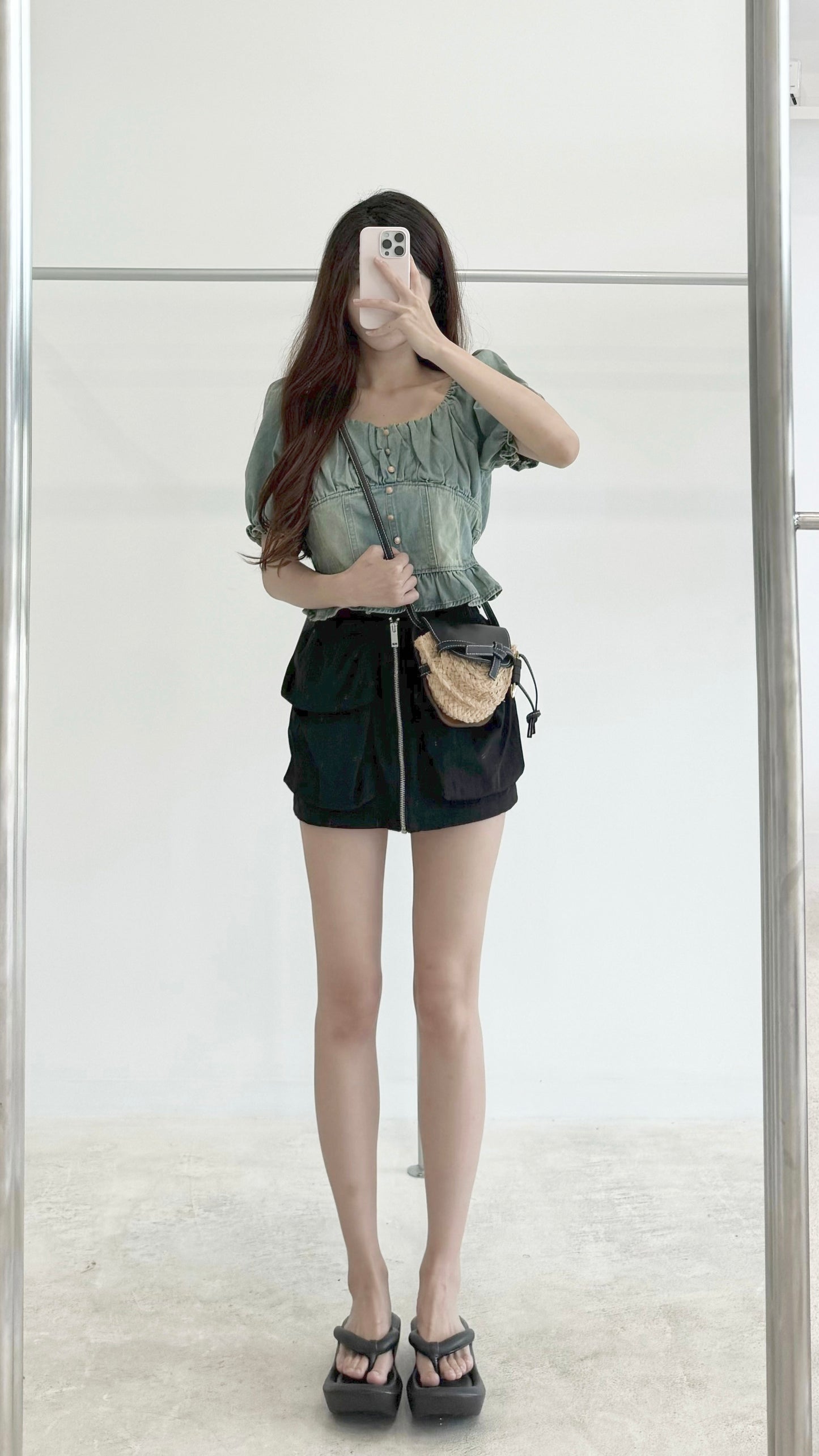 Zip-up cargo skirt