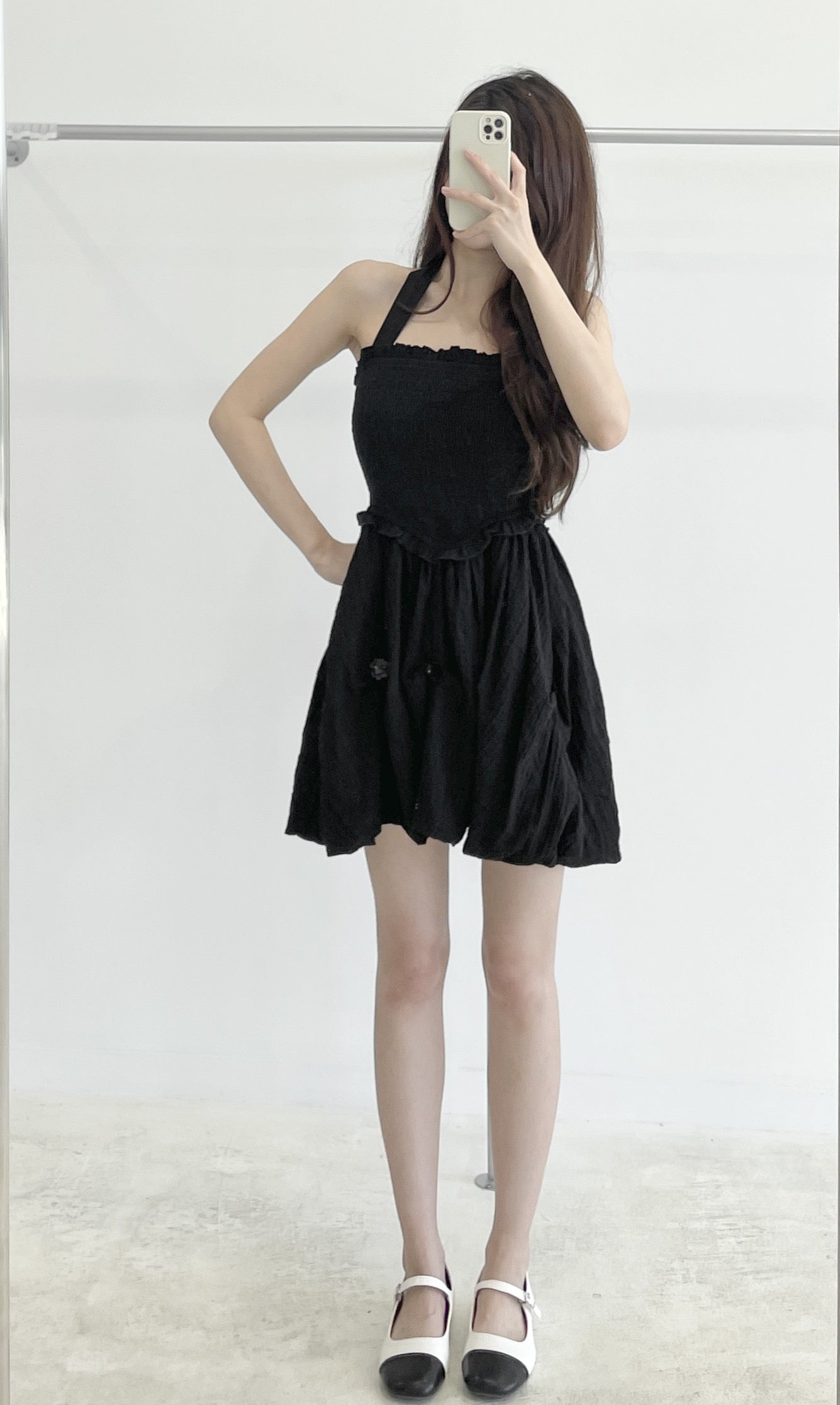 Halter-neck short dress