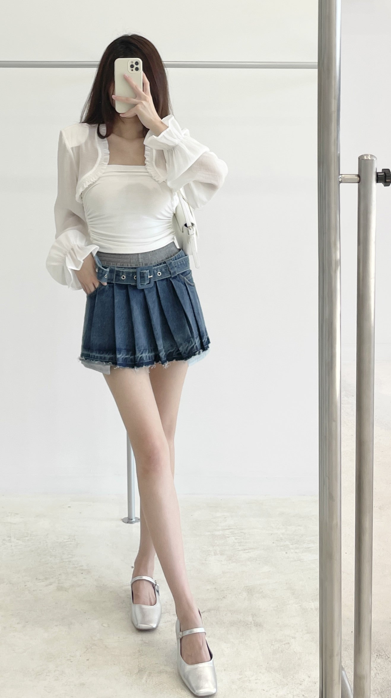 high-waisted patchwork denim pleated skirt