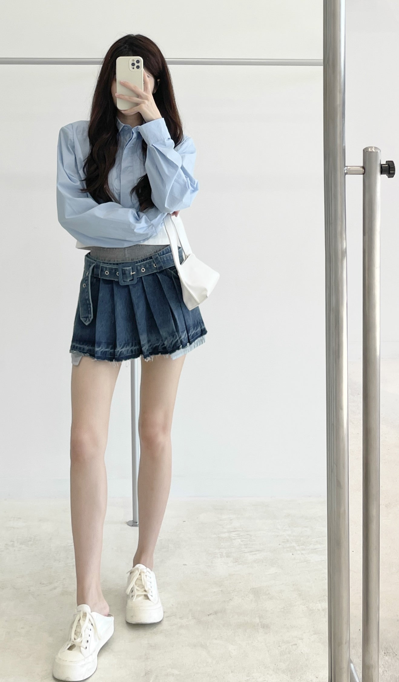 high-waisted patchwork denim pleated skirt