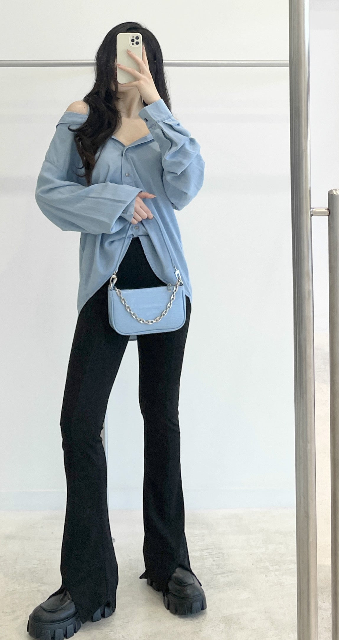 Elastic high-waisted slit trousers