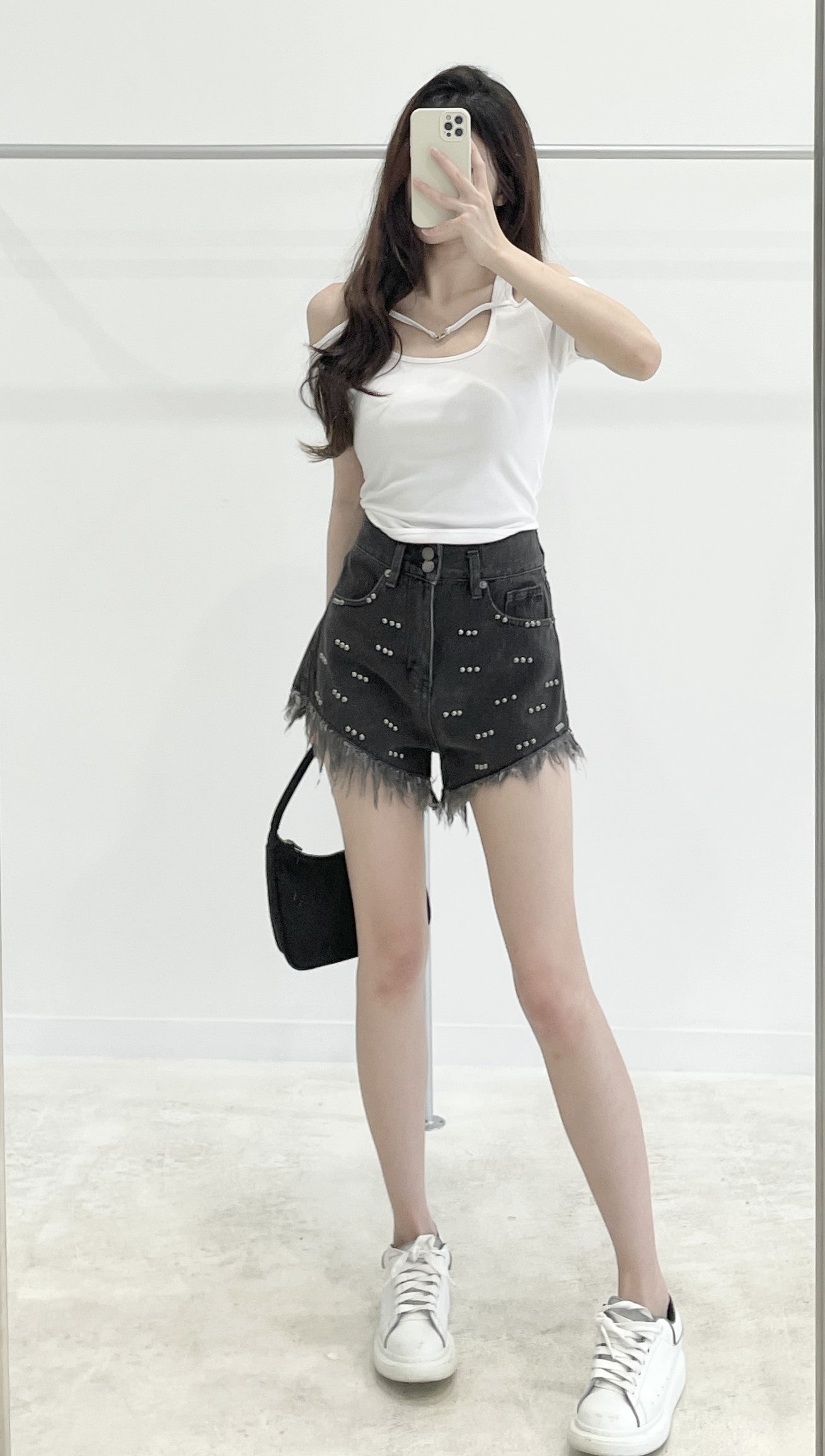 Off-shoulder short-sleeve top