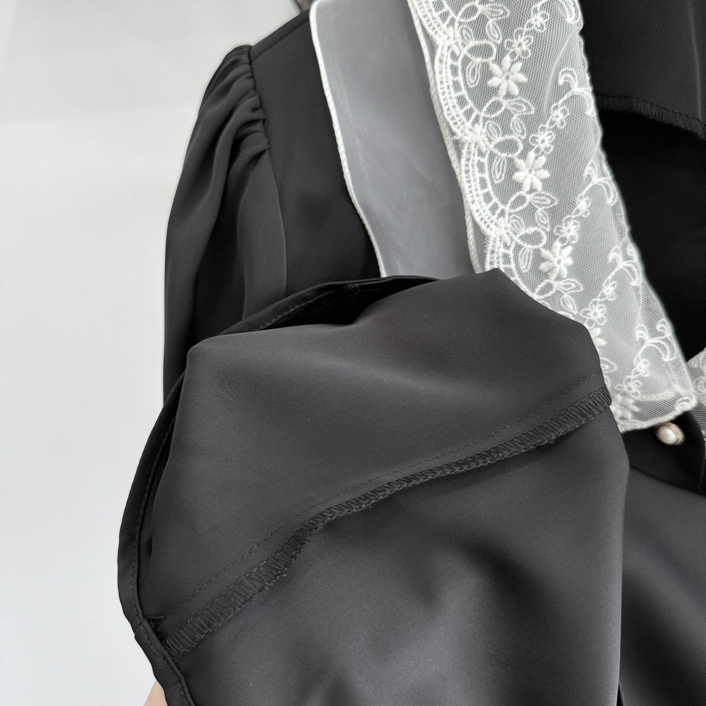Collared short-sleeve blouse