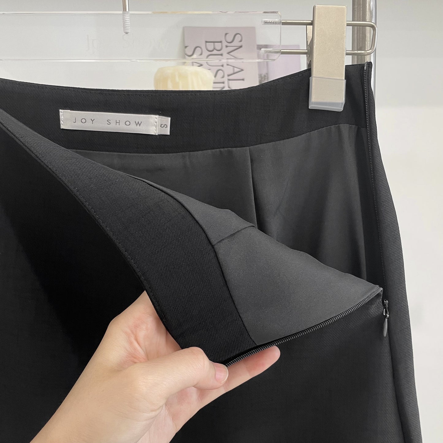 asymmetric high-waisted short skirt