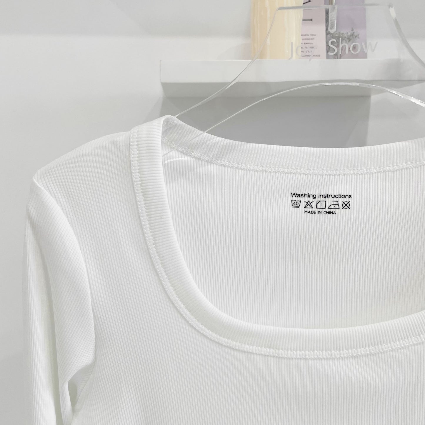 square-necked short cropped long-sleeved top