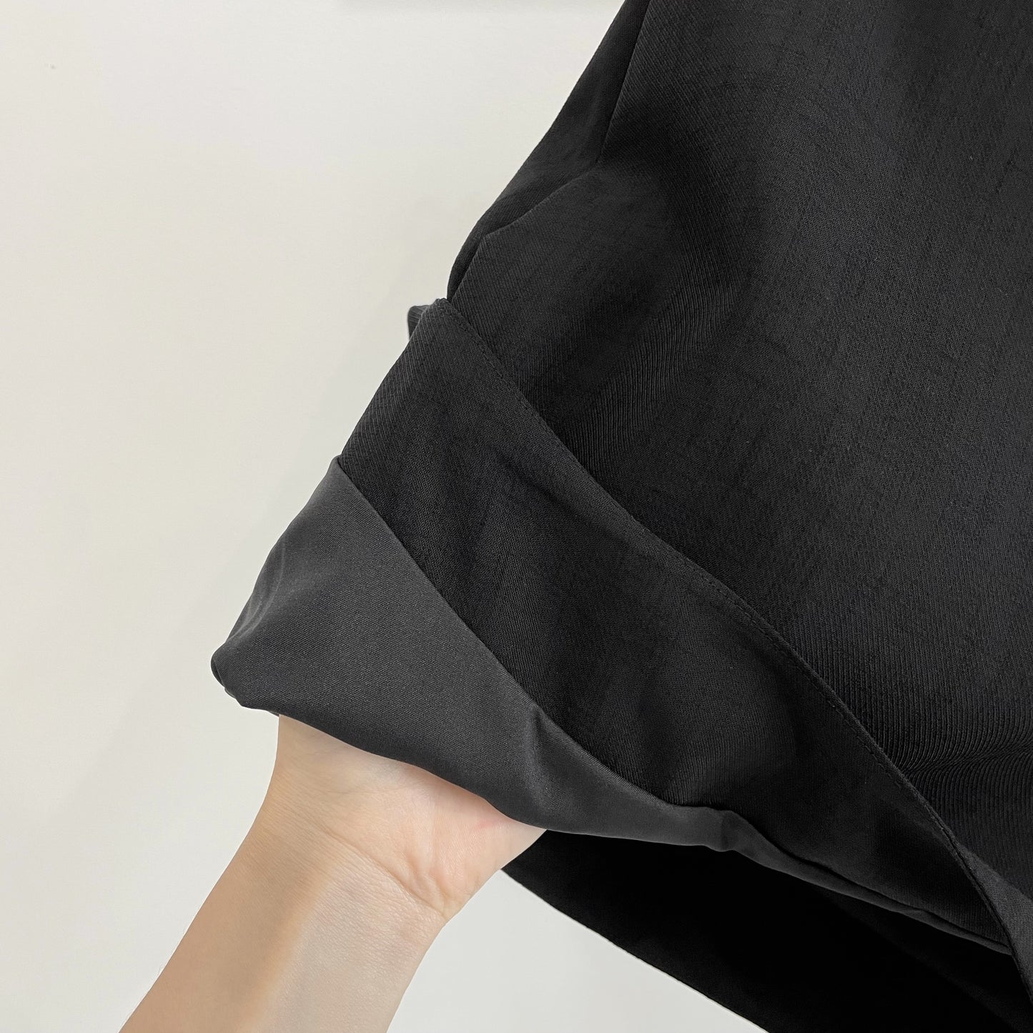 asymmetric high-waisted short skirt