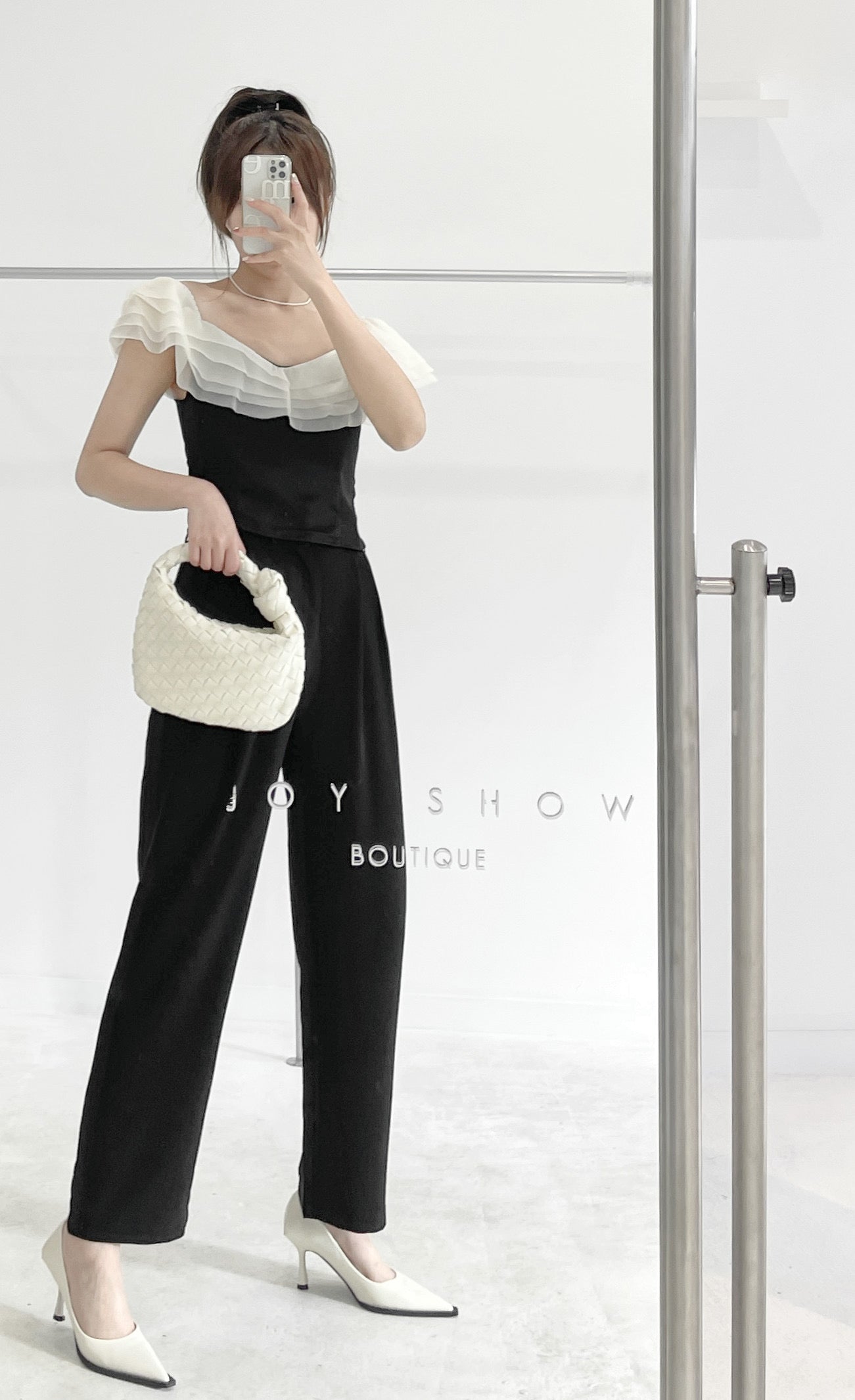 Contrast Mesh Off-shoulder Top