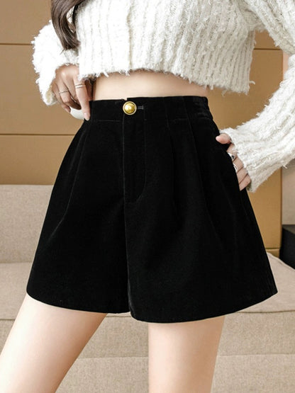 Elastic Waist Velvet Shorts