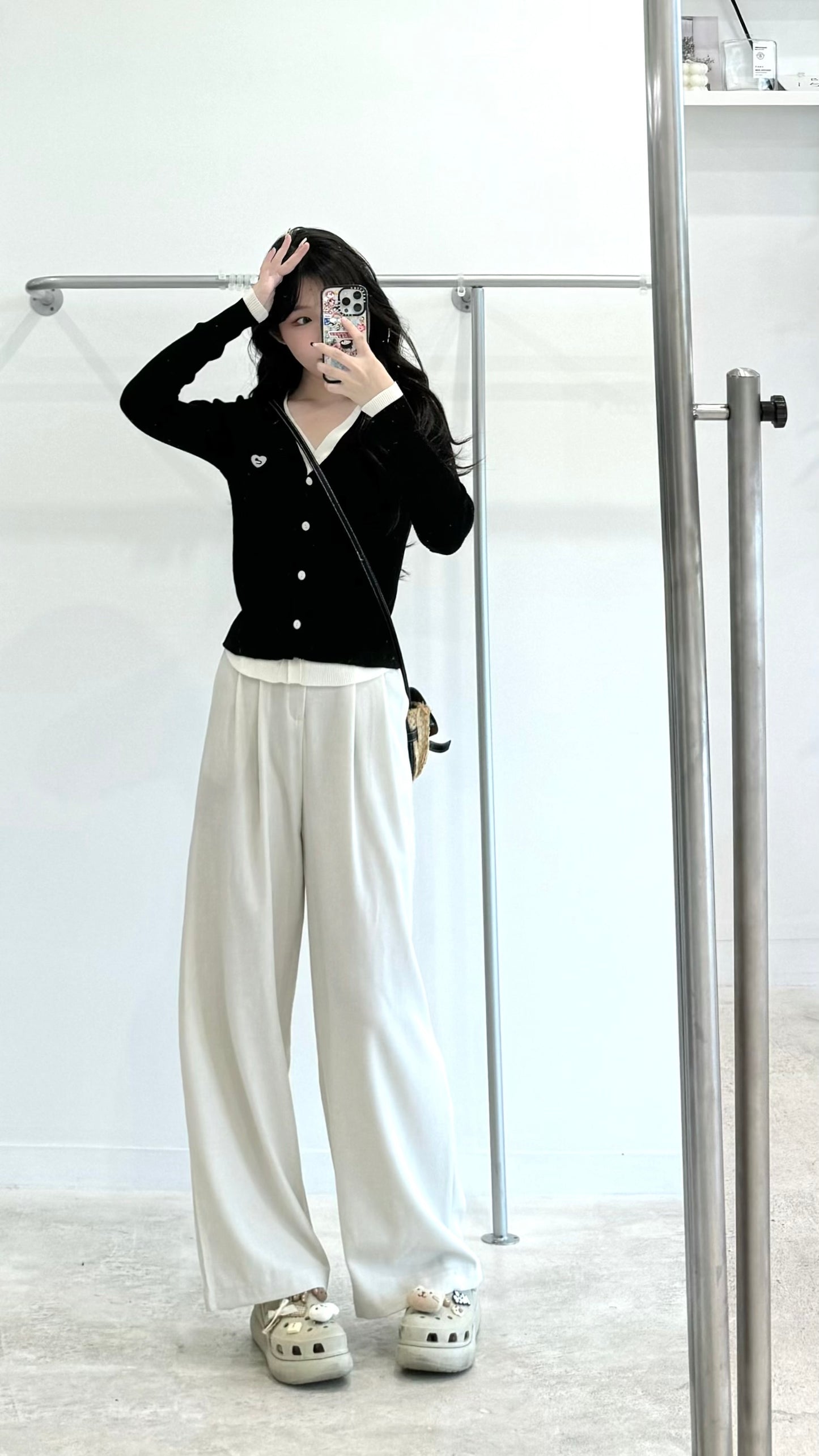 High-waisted cotton-linen trousers