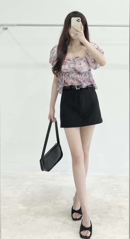 Square-neck short-sleeve crop top