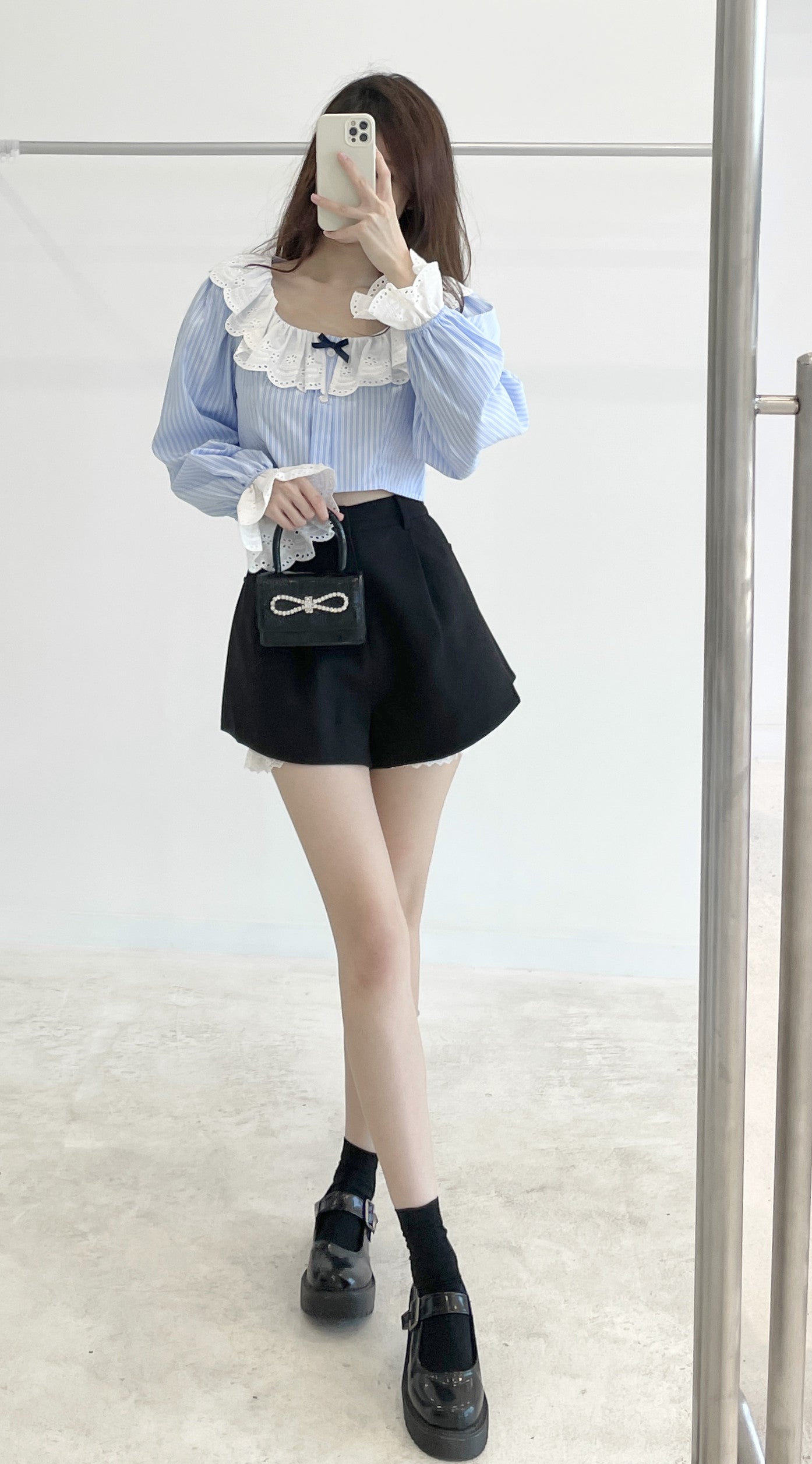 High-waisted wide-leg tailored shorts