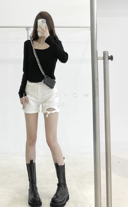 square-necked short cropped long-sleeved top
