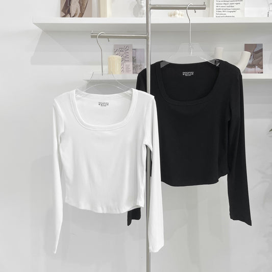 square-necked short cropped long-sleeved top